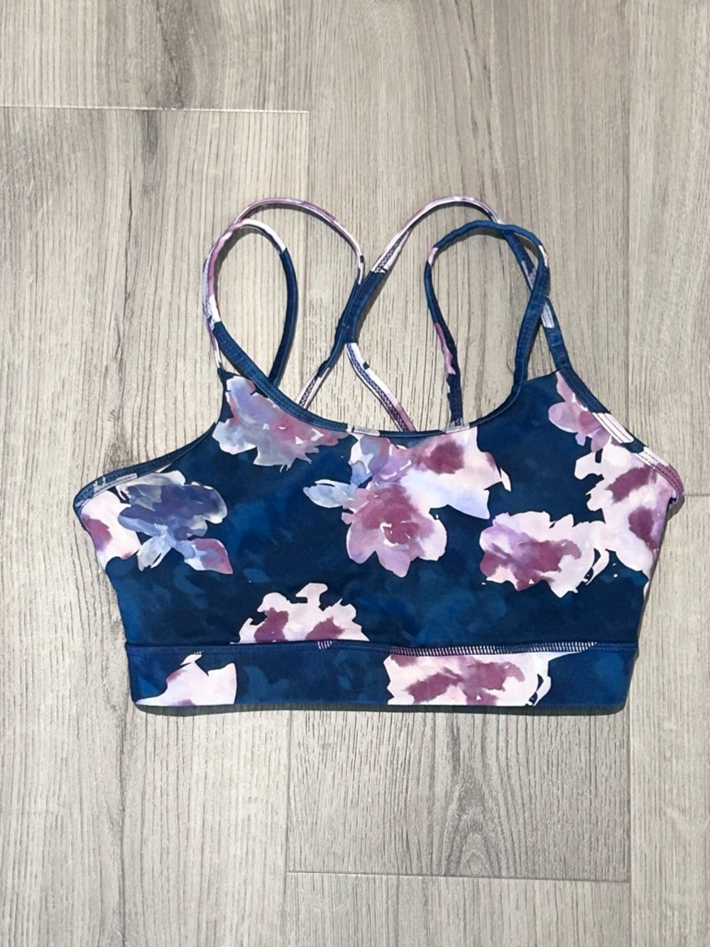 ❥𝐆𝐀𝐈𝐀𝐌: Women’s Strappy Sports Bra - Navy/Floral